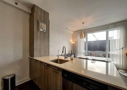 Kitchen - 405-2335 Av. Bennett, Montréal (Mercier/Hochelaga-Maisonneuve), QC - Indoor Photo Showing Kitchen