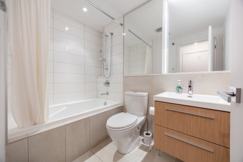 Salle de bains - 411-1265 Rue Lambert-Closse, Montréal (Ville-Marie), QC - Indoor Photo Showing Bathroom