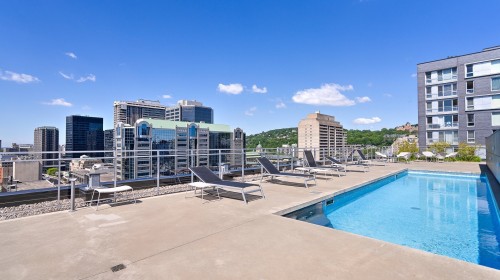 Piscine - 411-1265 Rue Lambert-Closse, Montréal (Ville-Marie), QC - Outdoor With In Ground Pool