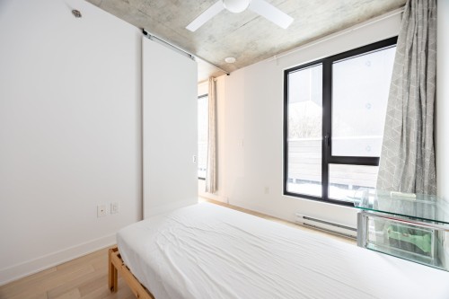 Chambre à coucher - 411-1265 Rue Lambert-Closse, Montréal (Ville-Marie), QC - Indoor Photo Showing Bedroom