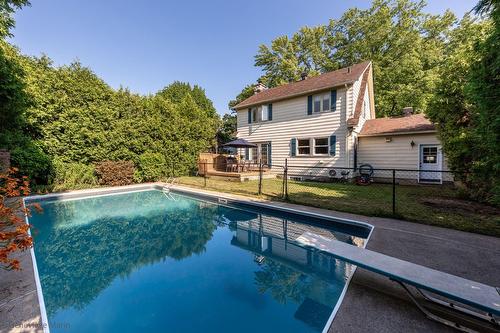 Piscine - 281 Rue Beaumont E., Saint-Bruno-De-Montarville, QC - Outdoor With In Ground Pool
