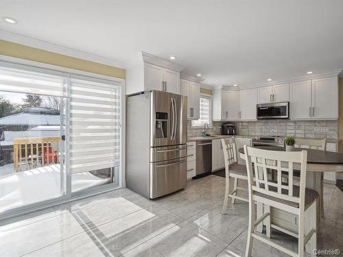 Kitchen - 570 Rue Burns, Gatineau (Gatineau), QC - Indoor Photo Showing Kitchen With Upgraded Kitchen