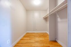 Walk-in closet - 