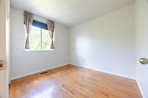 Chambre à coucher - 279 Av. St-Louis, Pointe-Claire, QC - Indoor Photo Showing Other Room