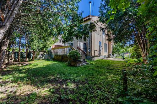 Cour - 279 Av. St-Louis, Pointe-Claire, QC - Outdoor