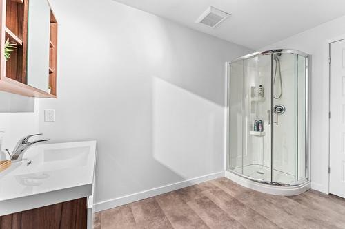 Bathroom - 213 Rue De Venise, Saint-Lin/Laurentides, QC - Indoor Photo Showing Bathroom