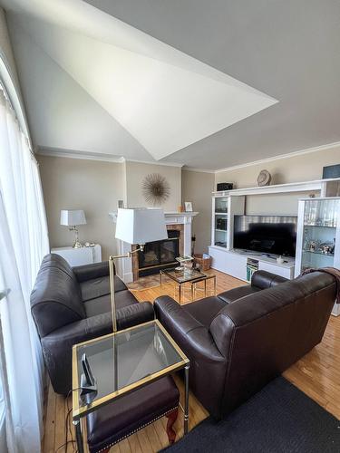 Salon - 1105 Rue Cardinal-Roy, Trois-Rivières, QC - Indoor Photo Showing Living Room With Fireplace