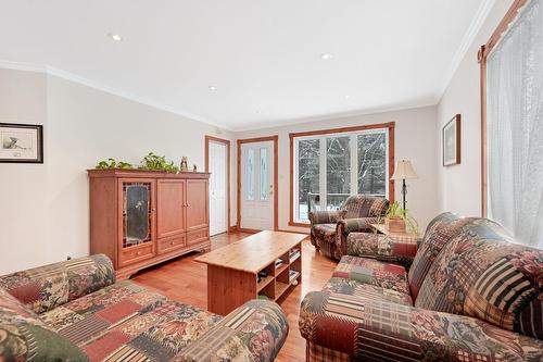 Salon - 319 23E Avenue E., Venise-En-Québec, QC - Indoor Photo Showing Living Room