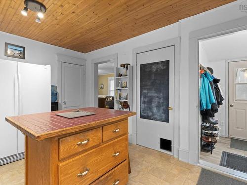 6 Ryers Lane, Shelburne, NS 