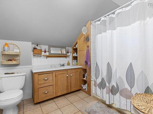 6 Ryers Lane, Shelburne, NS 