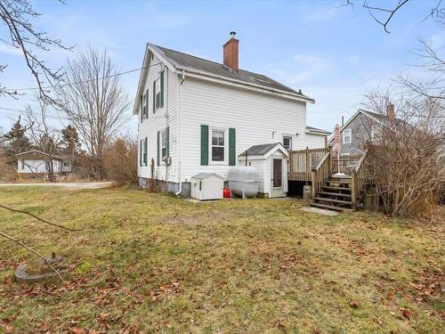 6 Ryers Lane, Shelburne, NS 