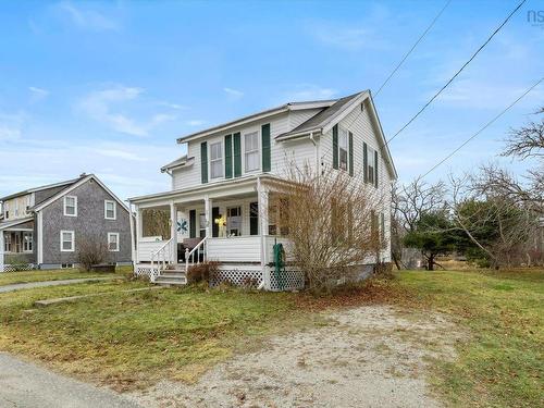 6 Ryers Lane, Shelburne, NS 