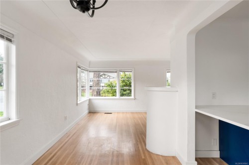 1170 Munro St, Esquimalt, BC 