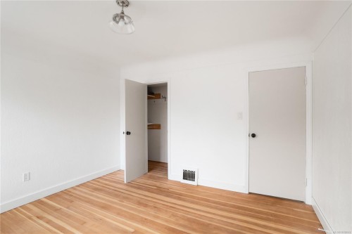 1170 Munro St, Esquimalt, BC 