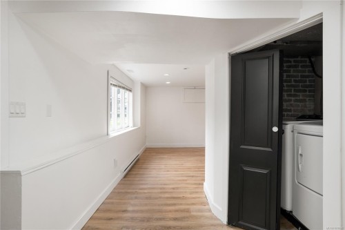 1170 Munro St, Esquimalt, BC 