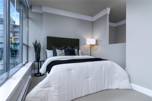 903-845 Yates St, Victoria, BC - Indoor Photo Showing Bedroom