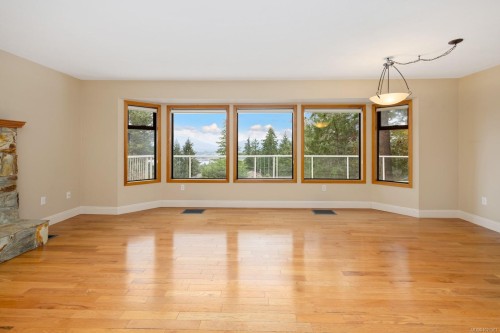 1439 Haida Rd, Duncan, BC 