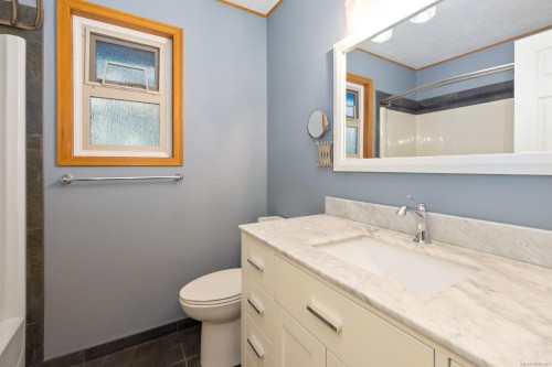 1439 Haida Rd, Duncan, BC 