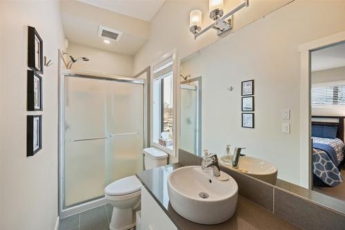 5-5995 Oliver Landing Crescent, Oliver, BC - Indoor Photo Showing Bathroom
