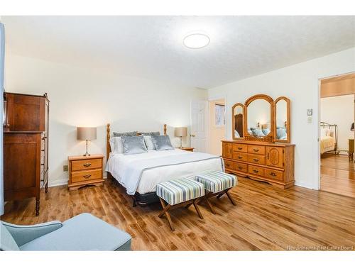 11 Stoneybrook Cres, Fredericton, NB 