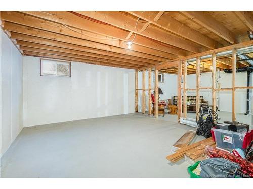 11 Stoneybrook Cres, Fredericton, NB 