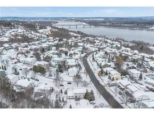 11 Stoneybrook Cres, Fredericton, NB 