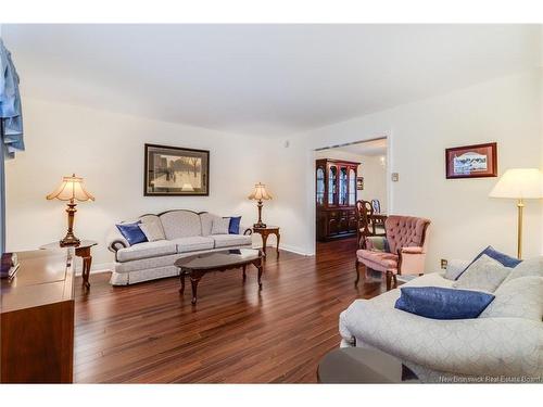 11 Stoneybrook Cres, Fredericton, NB 