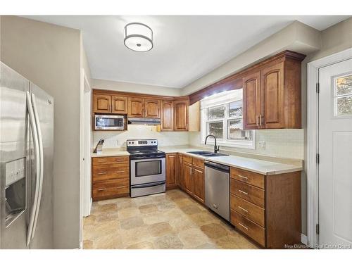 201 Willow Ave, Fredericton, NB 