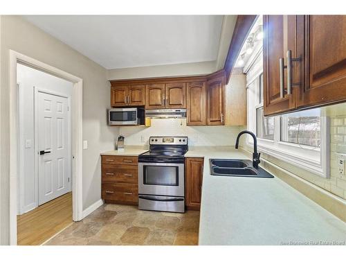 201 Willow Ave, Fredericton, NB 