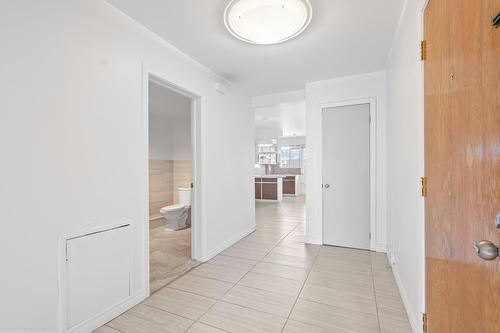 Hall d'entrée/Vestibule - 5-7305 Rue Chabot, Montréal (Villeray/Saint-Michel/Parc-Extension), QC - Indoor Photo Showing Other Room