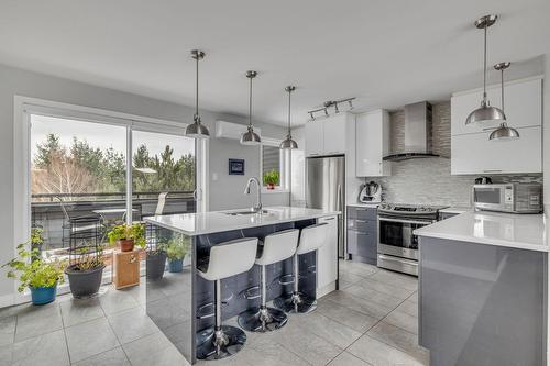 Kitchen - 57 Rue De La Traverse, Beaupré, QC - Indoor Photo Showing Kitchen With Upgraded Kitchen