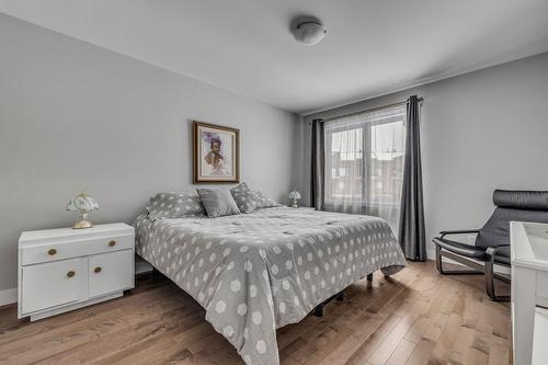 Primary bedroom - 57 Rue De La Traverse, Beaupré, QC - Indoor Photo Showing Bedroom