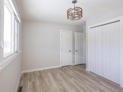 158 Carl Avenue, Thunder Bay, ON - Indoor Photo Showing Other Room