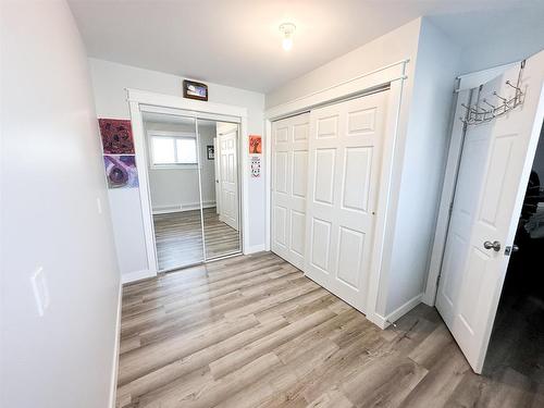 4 Fifth Street, Balmertown, ON - Indoor Photo Showing Other Room