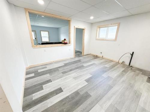 4 Fifth Street, Balmertown, ON - Indoor Photo Showing Other Room