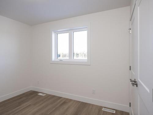 202 Bruin Crescent, Thunder Bay, ON - Indoor Photo Showing Other Room