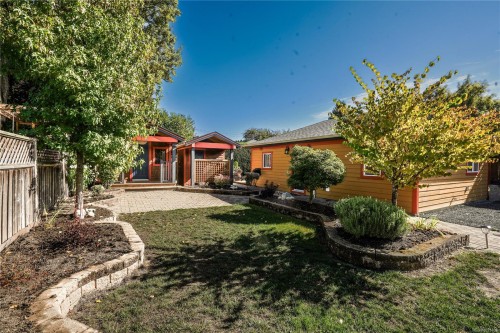 2617 Doncaster Dr, Victoria, BC 