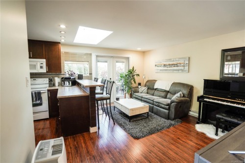 2617 Doncaster Dr, Victoria, BC 