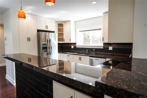 2617 Doncaster Dr, Victoria, BC 