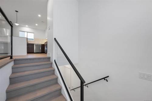 1041 Hulford St, Saanich, BC 