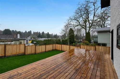 1041 Hulford St, Saanich, BC 