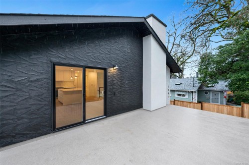 1041 Hulford St, Saanich, BC 