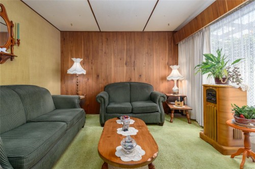 7602 Island Hwy North, Black Creek, BC 