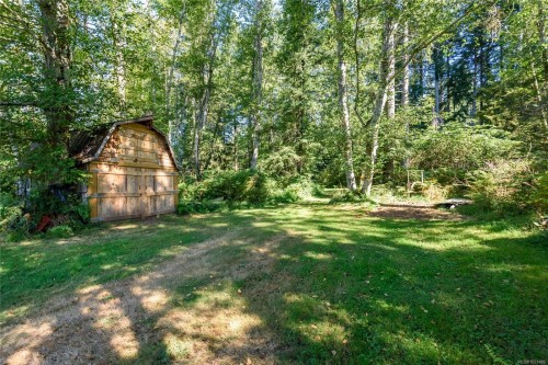 7602 Island Hwy North, Black Creek, BC 