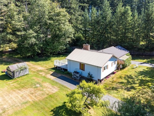 7602 Island Hwy North, Black Creek, BC 