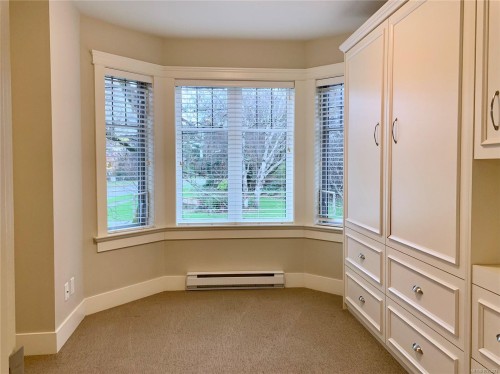 8-675 Superior St, Victoria, BC 