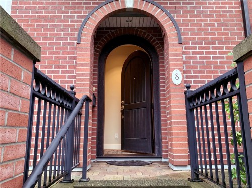 8-675 Superior St, Victoria, BC 