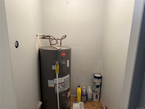 110-2815 Departure Bay Rd, Nanaimo, BC - Indoor