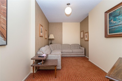 110-2815 Departure Bay Rd, Nanaimo, BC - Indoor