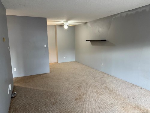 110-2815 Departure Bay Rd, Nanaimo, BC - Indoor Photo Showing Other Room